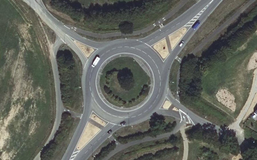 Vue aérienne du Rond-point anonyme n°26975065