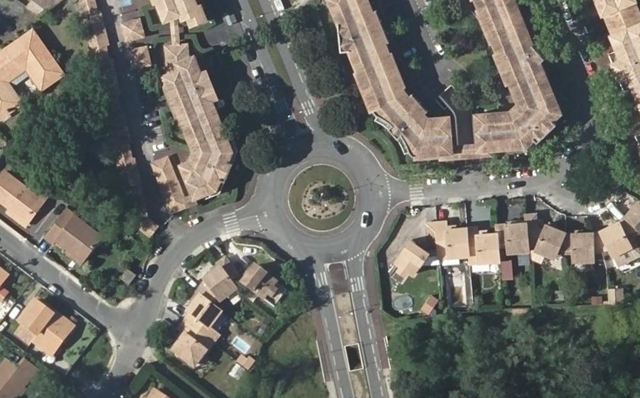 Vue aérienne du Rond-point anonyme n°27001134