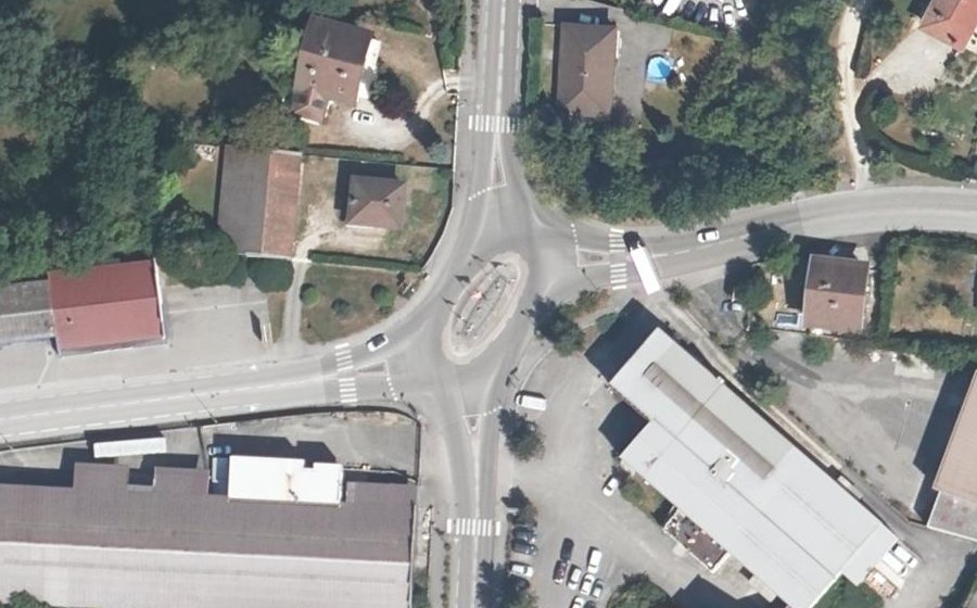 Vue aérienne du Rond-point anonyme n°27009600