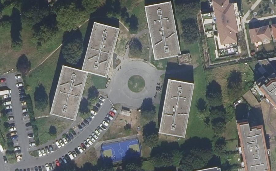 Vue aérienne du Rond-point anonyme n°270157266