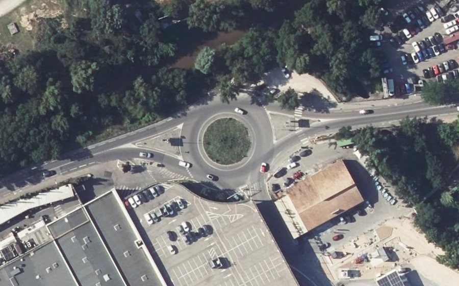 Vue aérienne du Rond-Point de la Petite Usine