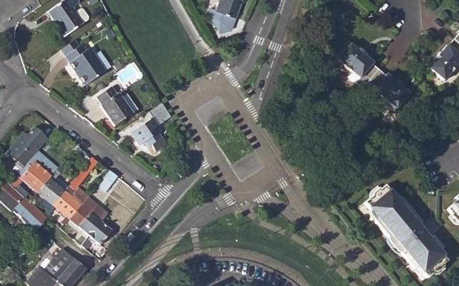 Vue aérienne du Place Samuel-Paty