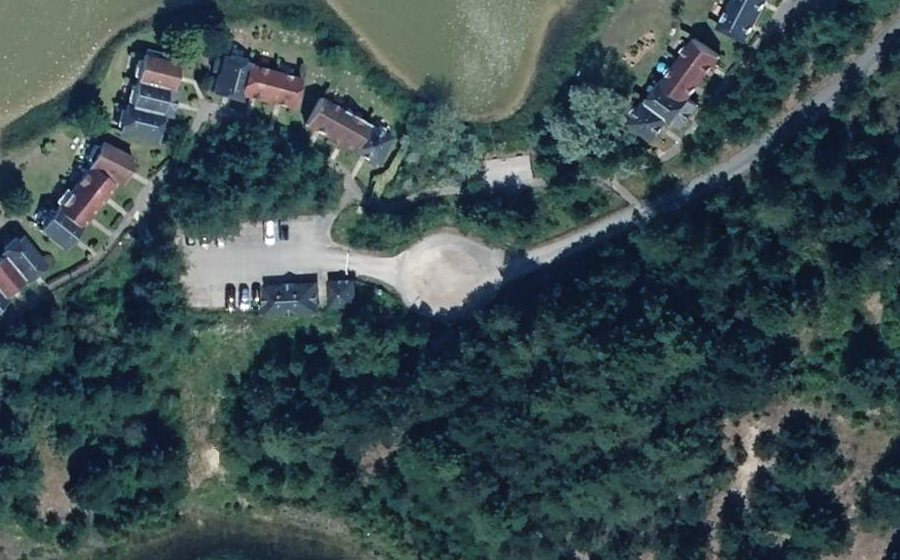 Vue aérienne du Rond-point anonyme n°273838710