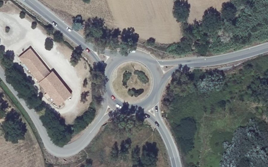 Vue aérienne du Rond-Point des Anciens Combattants et Victimes Civiles des Guerres de l'Afrique du Nord