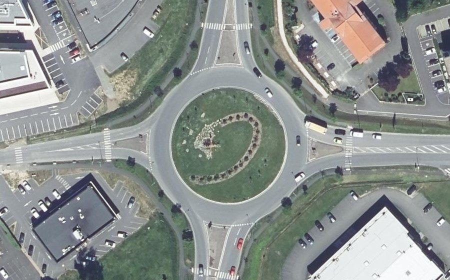 Vue aérienne du Rond-Point Claude Durrens