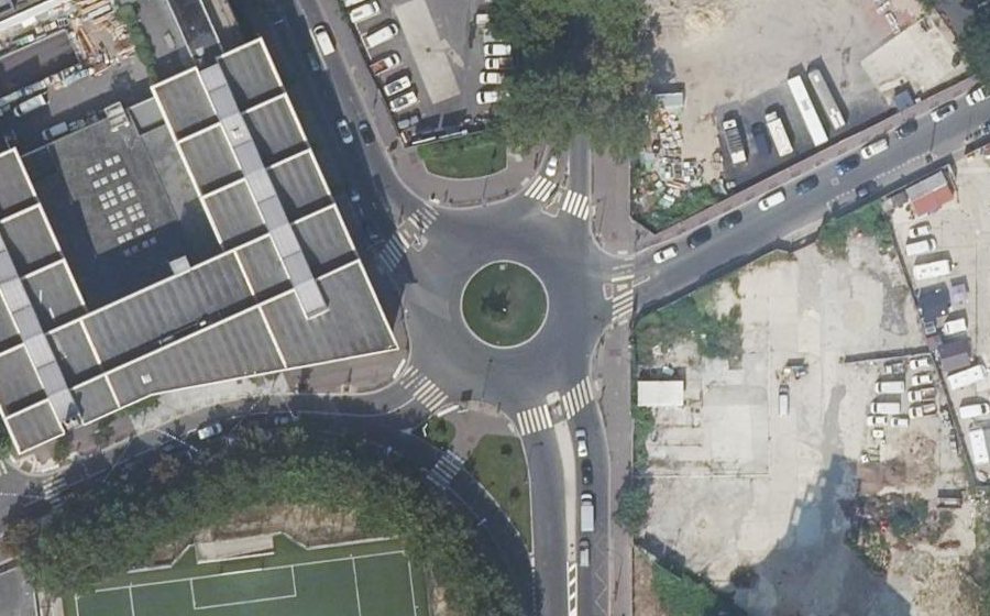 Vue aérienne de la Place du Général-Roguet