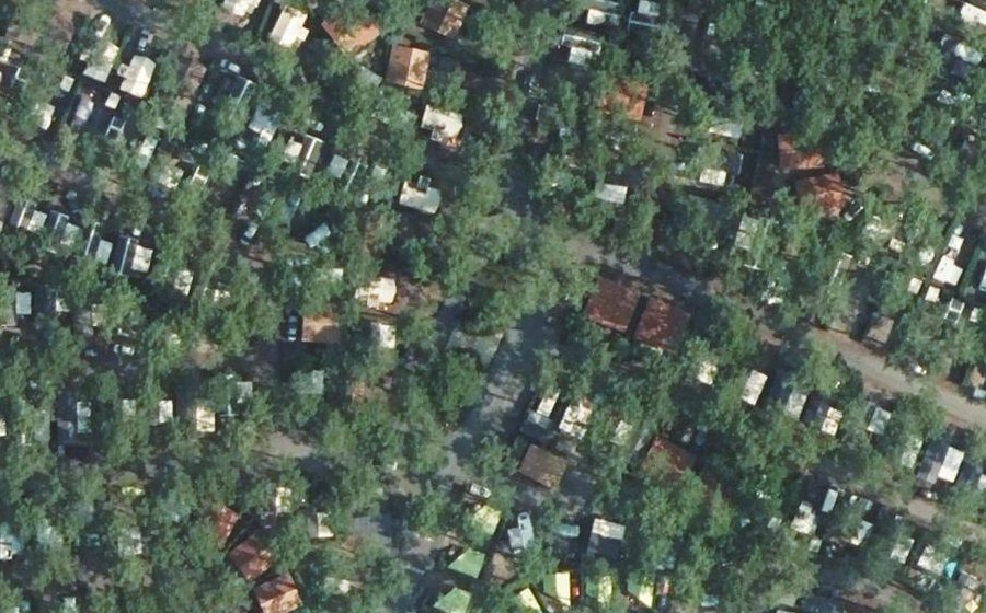 Vue aérienne du Rond-point anonyme n°275758574