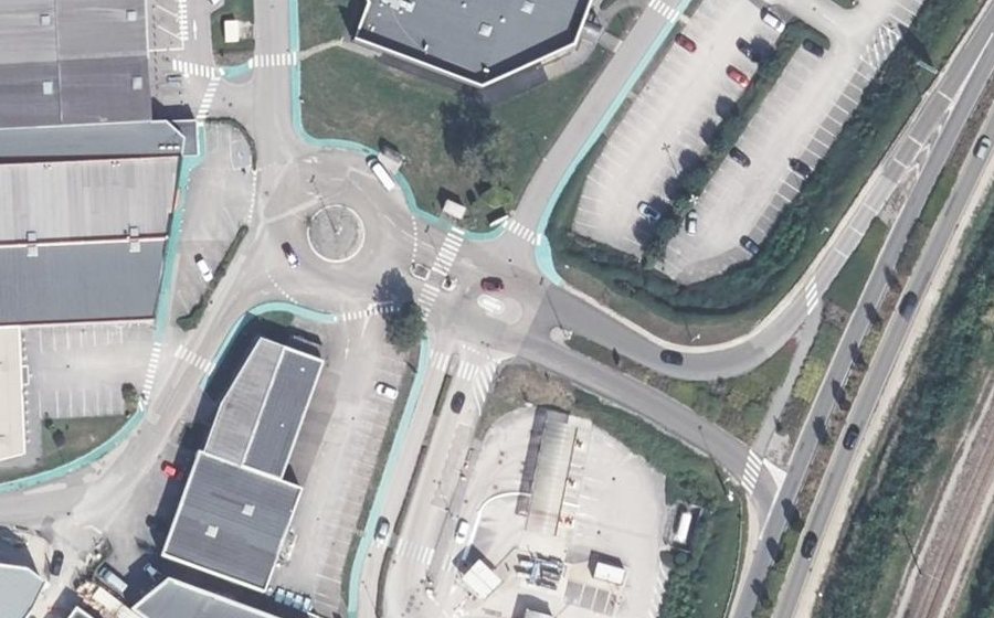 Vue aérienne du Rond-point anonyme n°276492402