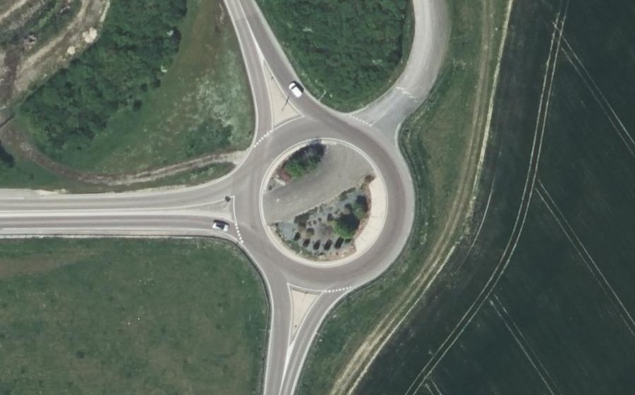 Vue aérienne du Rond-point anonyme n°28291506