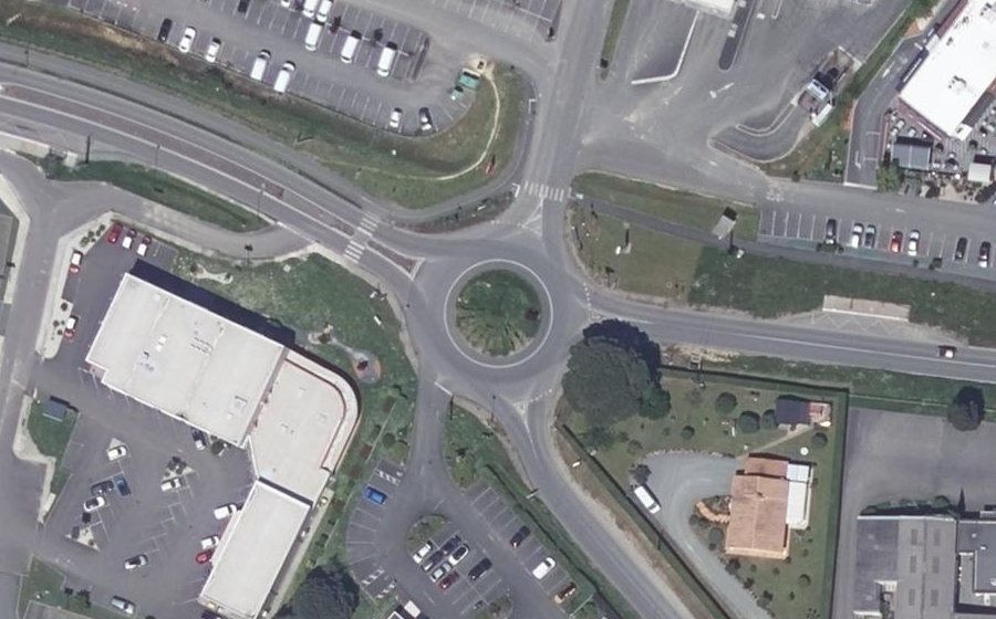 Vue aérienne du Rond-Point de la Sauve Majeure