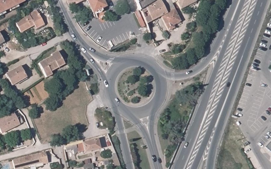 Vue aérienne du Route de Châteauneuf-du-Pape