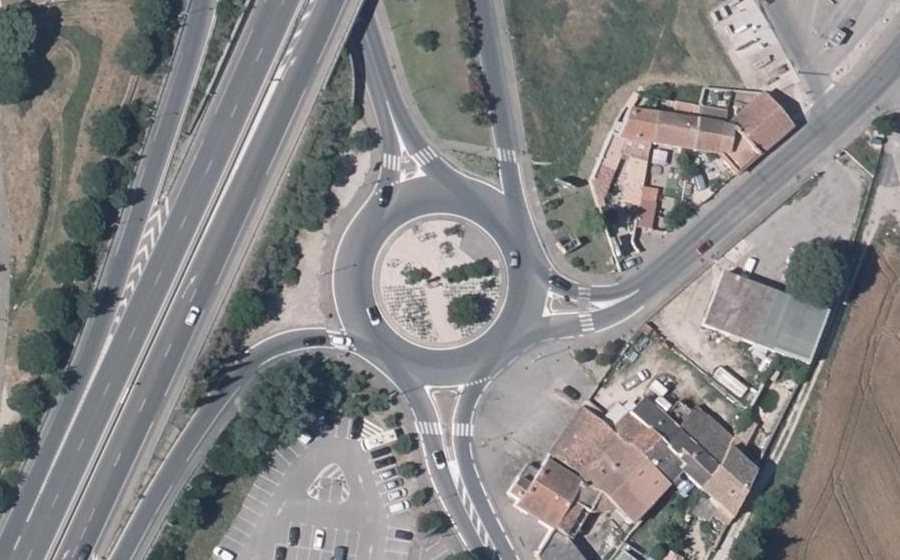 Vue aérienne du Route de Châteauneuf-du-Pape