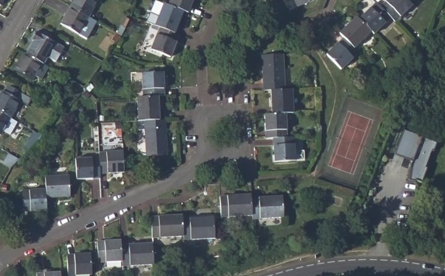 Vue aérienne du Rond-point anonyme n°28667332