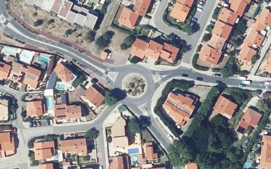 Vue aérienne du Rond-Point de l'Ordre National du Mérite