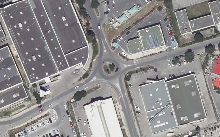 Vue aérienne du Rond-point anonyme n°28902162