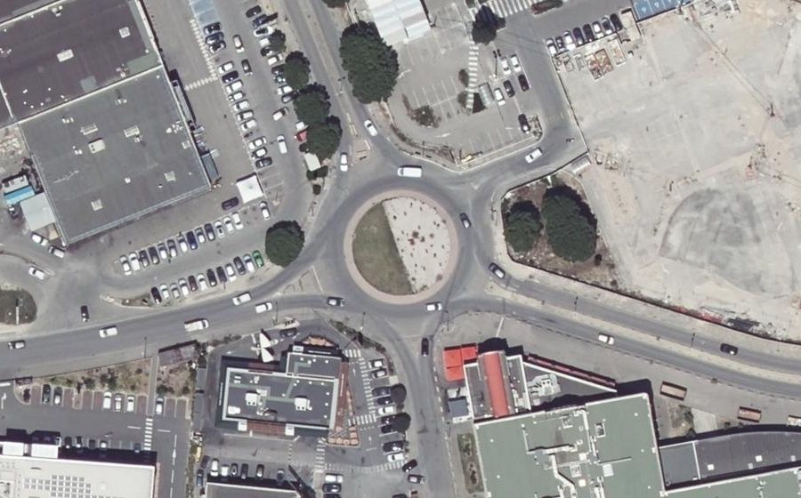 Vue aérienne du Rond-point anonyme n°28902163