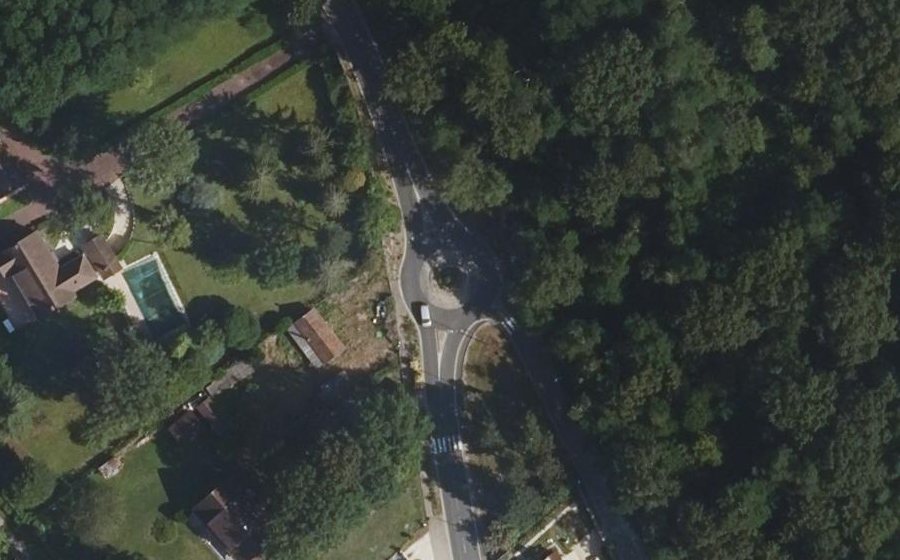 Vue aérienne du Rond-point anonyme n°29024704