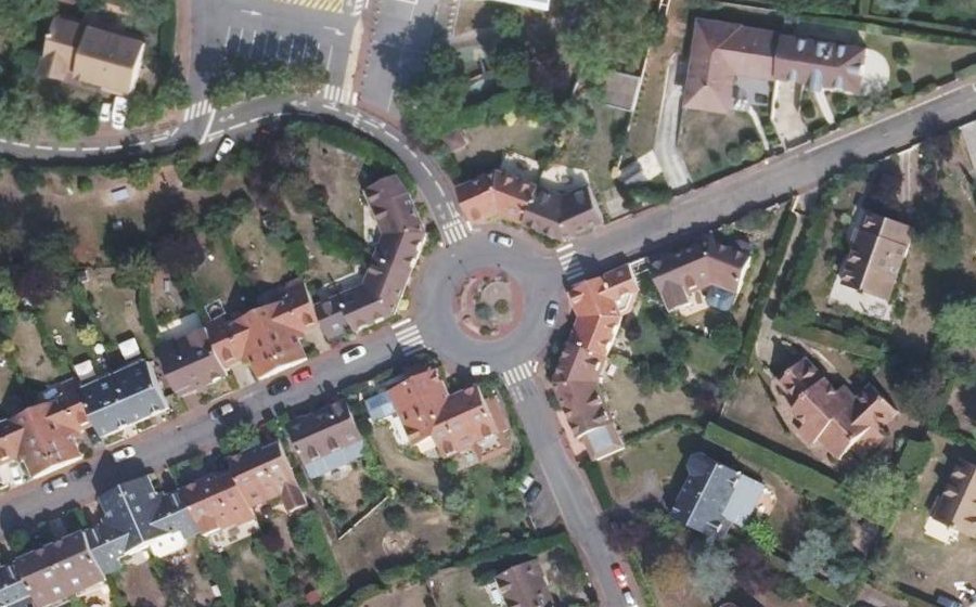 Vue aérienne du Place des Frères Tissandier