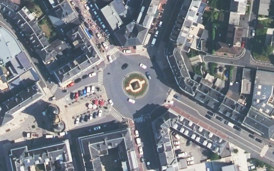 Vue aérienne de la Place du 6 Juin 1944