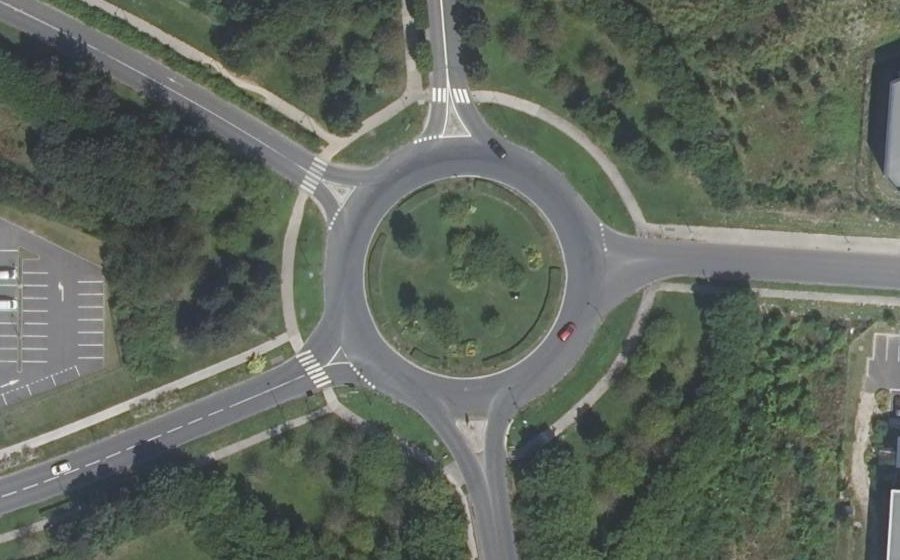 Vue aérienne du Rond-point anonyme n°29251819