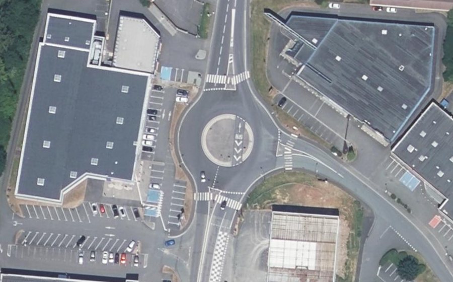 Vue aérienne du Rond-point anonyme n°29257006