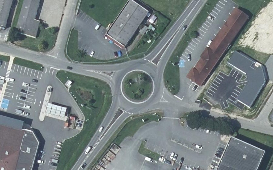Vue aérienne du Rond-Point de l'Ordre National du Mérite