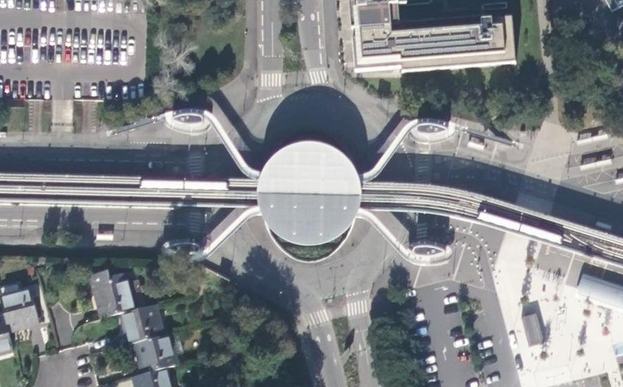 Vue aérienne du Rond-point anonyme n°292801228