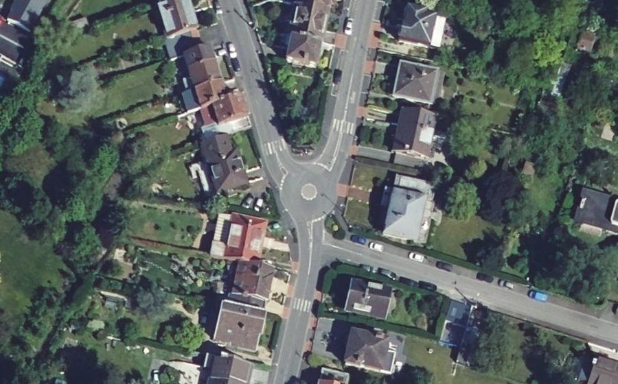 Vue aérienne du Rond-point anonyme n°29282629