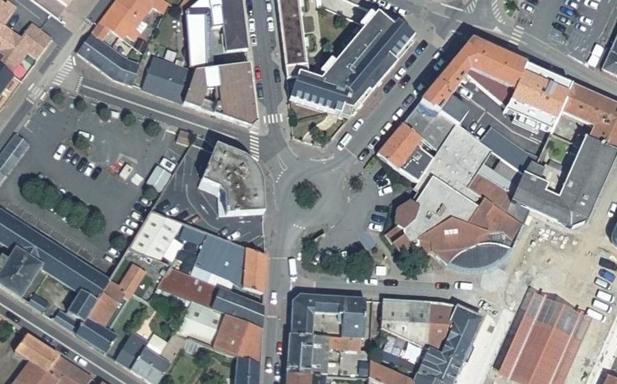 Vue aérienne du Place Jacqueline Auriol