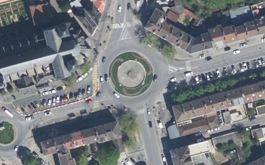 Vue aérienne du Place Monseigneur Tissier
