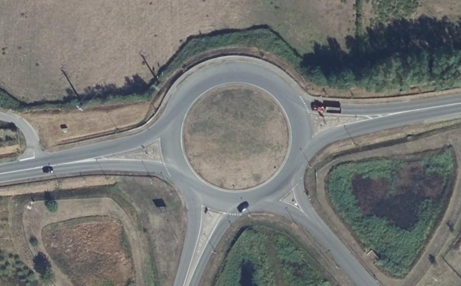 Vue aérienne du Rond-point anonyme n°29346706