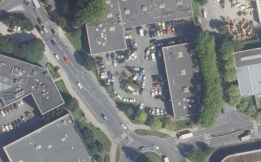 Vue aérienne du Rond-point anonyme n°294034993