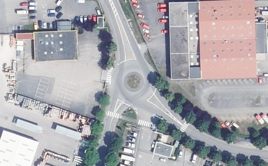 Vue aérienne du Rond-point anonyme n°29434450