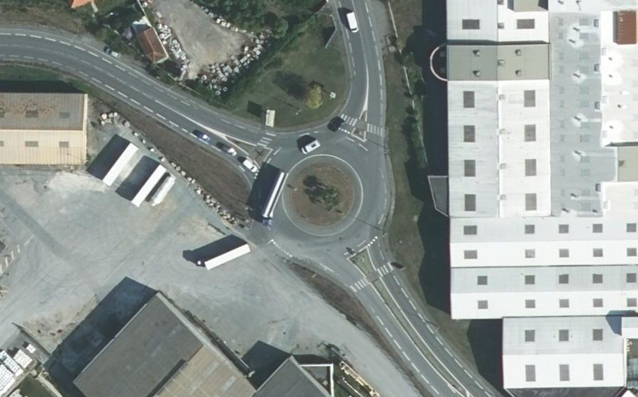 Vue aérienne du Rond-Point Maison Campagne