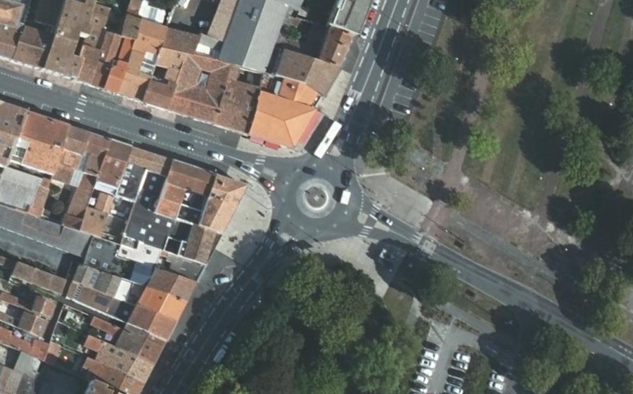 Vue aérienne du Rond-Point de la Légion d'Honneur
