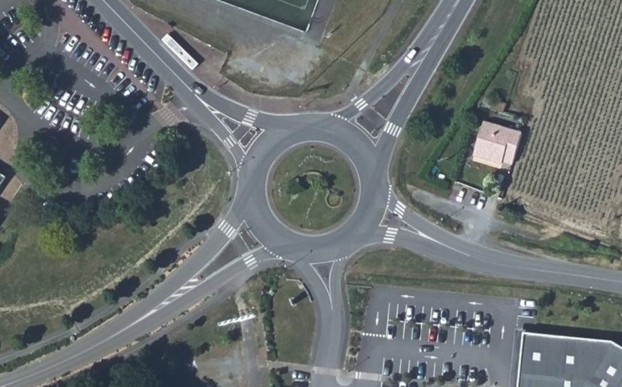 Vue aérienne du Rond-point anonyme n°30002896