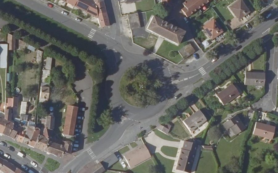 Vue aérienne du Rond-point anonyme n°30003795