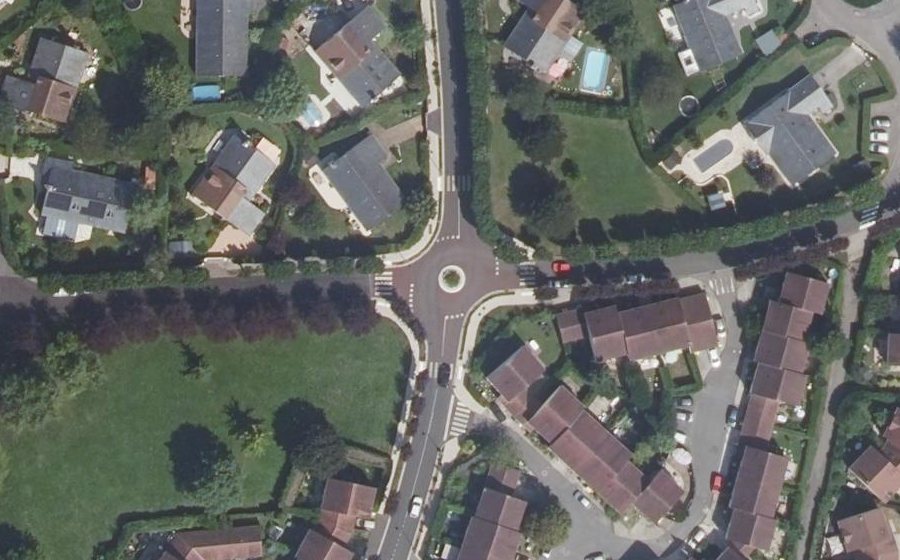 Vue aérienne du Rond-point anonyme n°30057065