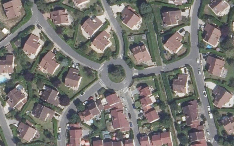 Vue aérienne du Rond-point anonyme n°30057276