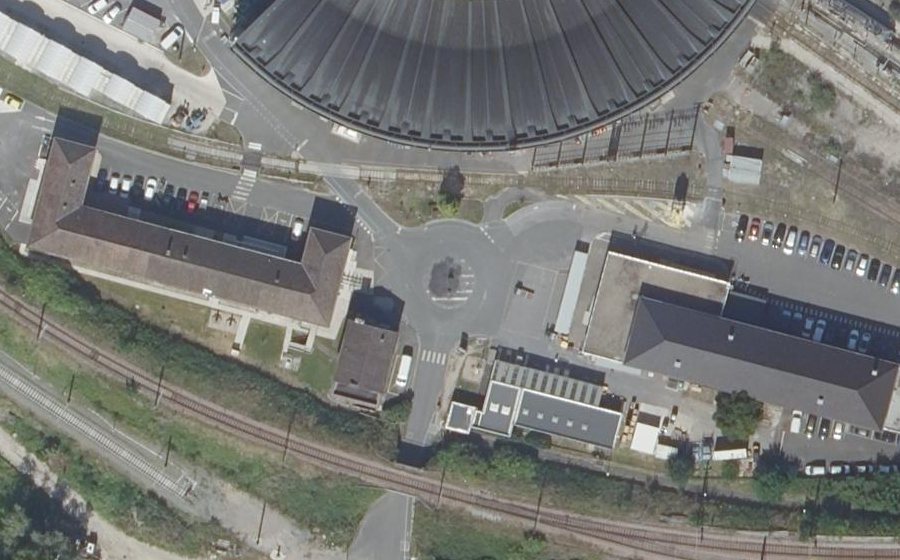 Vue aérienne du Rond-point anonyme n°300601832
