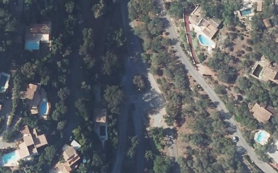 Vue aérienne du Rond-point anonyme n°30069157
