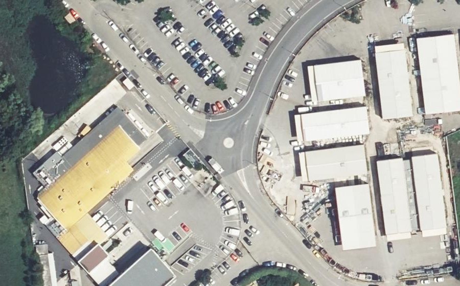Vue aérienne du Rond-point anonyme n°300906551
