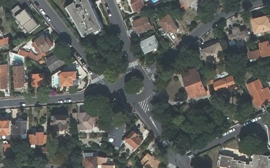 Vue aérienne du Rond-point anonyme n°30123589