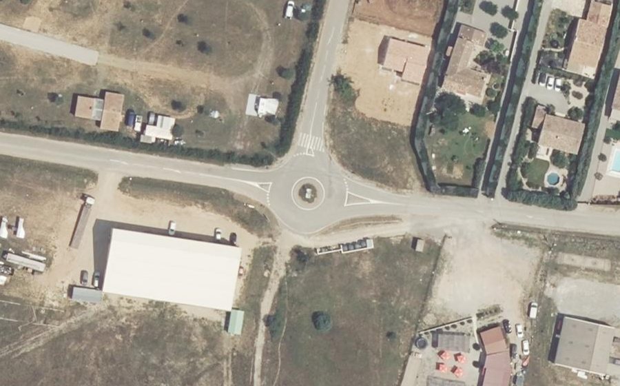 Vue aérienne du Rond-point anonyme n°30133736