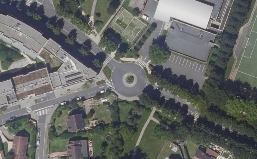 Vue aérienne du Rond-point anonyme n°30154999