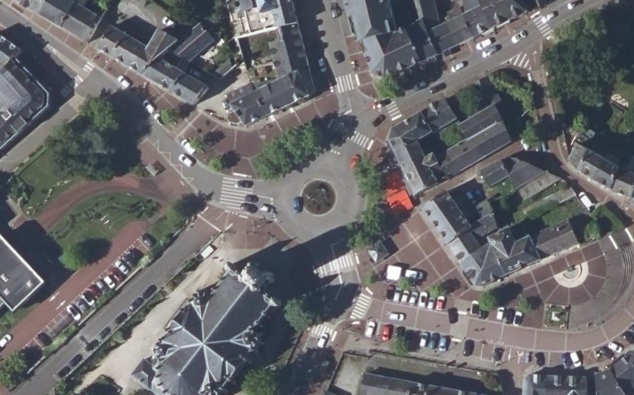 Vue aérienne du Rond-point anonyme n°301620135