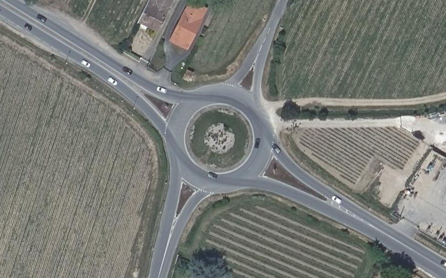 Vue aérienne du Rond-point anonyme n°30217130