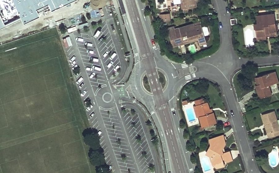 Vue aérienne du Rond-point anonyme n°30226998