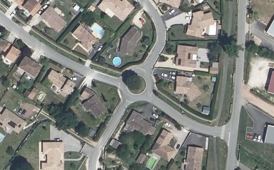 Vue aérienne du Rond-point anonyme n°30397005