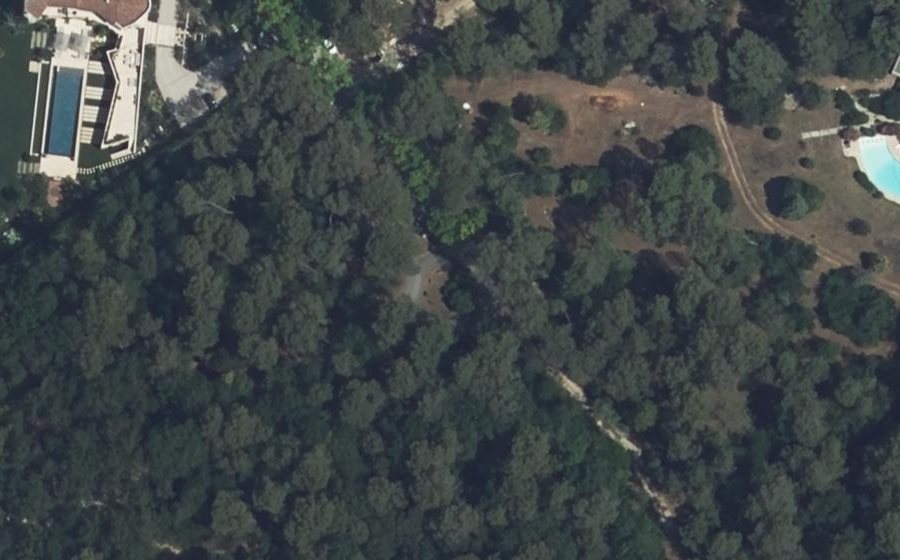 Vue aérienne du Rond-point anonyme n°30412840